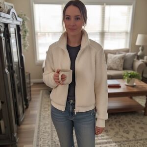 Women's ALO Cream Sherpa Jacket